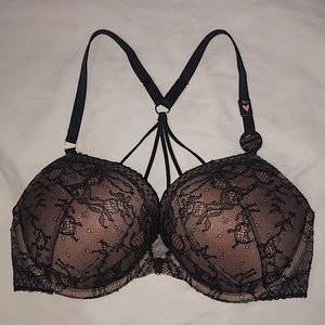 VS Lace Front-Close Bra